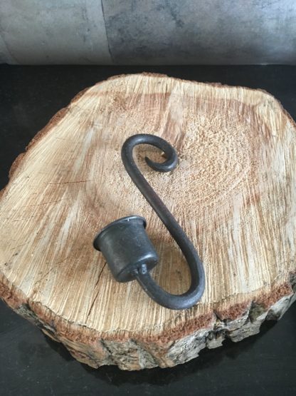 Metalen S kandelaar voor kaars